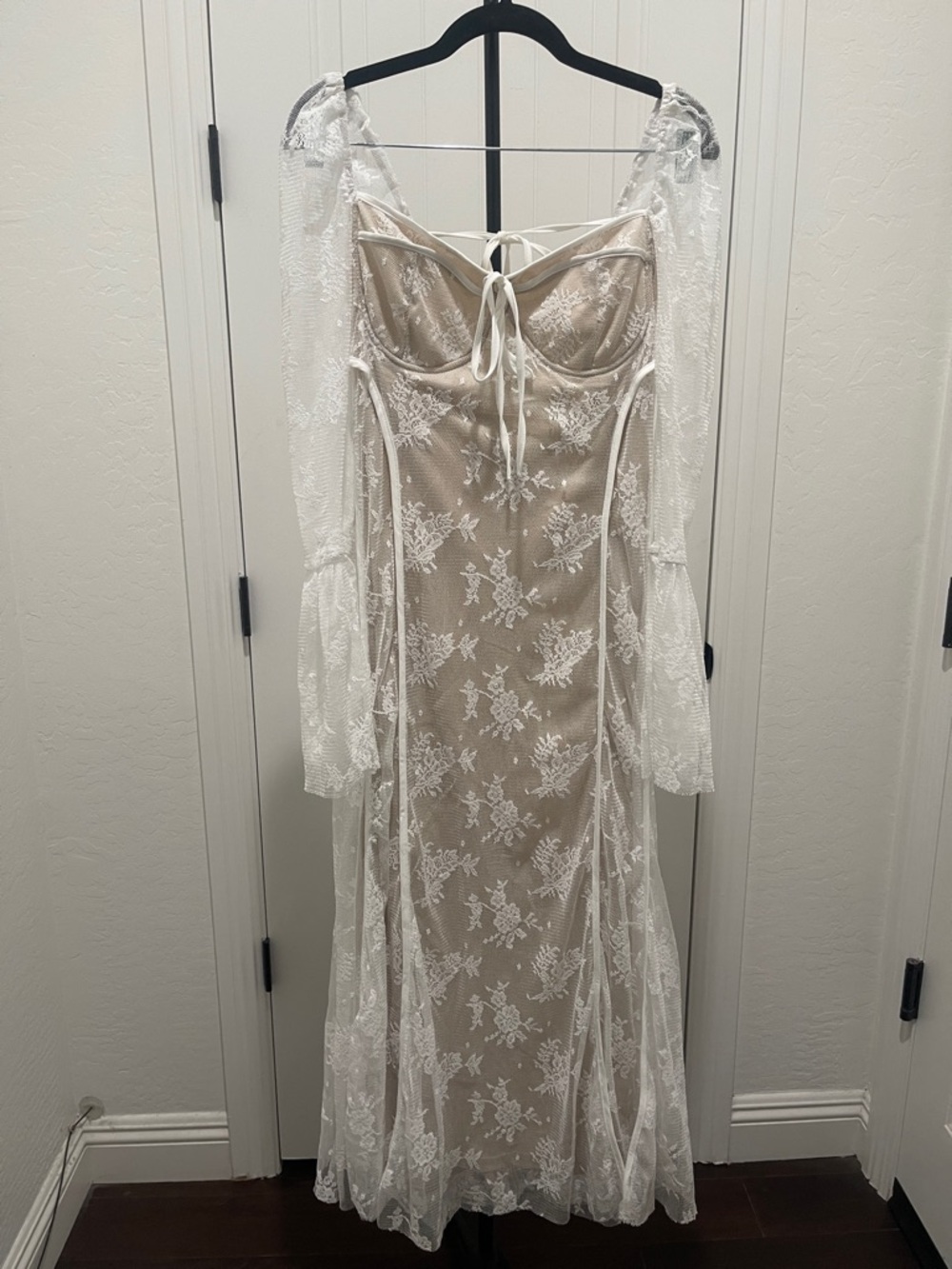 Floral Lace Maxi Dress White Nude Overlay Long Flared Sleeve Underwire Size XL
